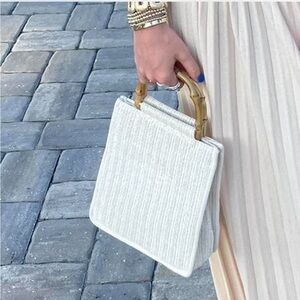 Tommy Bahama purse!!!!